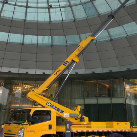 新丰附近高空作业车租赁｜安全设备租赁｜高空安装|工程定制化方案｜亿立达设备租赁